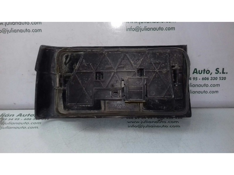 Recambio de piloto trasero derecho para renault 9 c referencia OEM IAM 7700773354D   Recambio de piloto trasero derecho para renault 9 c referencia OEM IAM 7700773354D