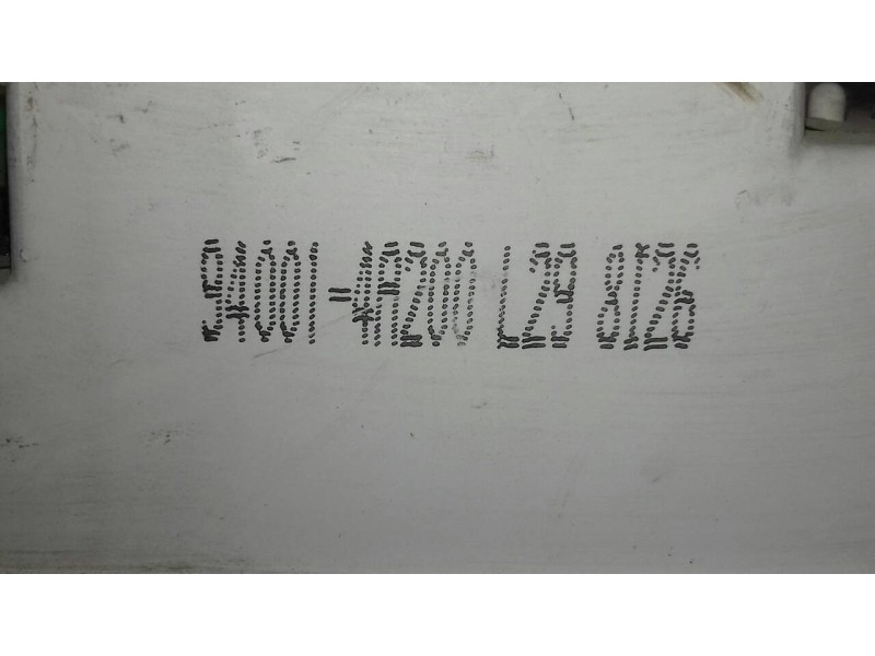 Recambio de cuadro instrumentos para hyundai h 1 h 1 furg.caja cerr.c. puerta referencia OEM IAM 940014A200 L298126 A300BLNC01