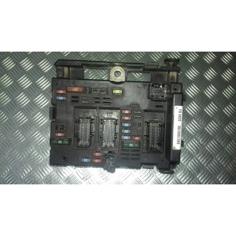 Recambio de caja reles / fusibles para peugeot 206 berlina xs clim referencia OEM IAM 9657608780 BSM B3 DELPHI