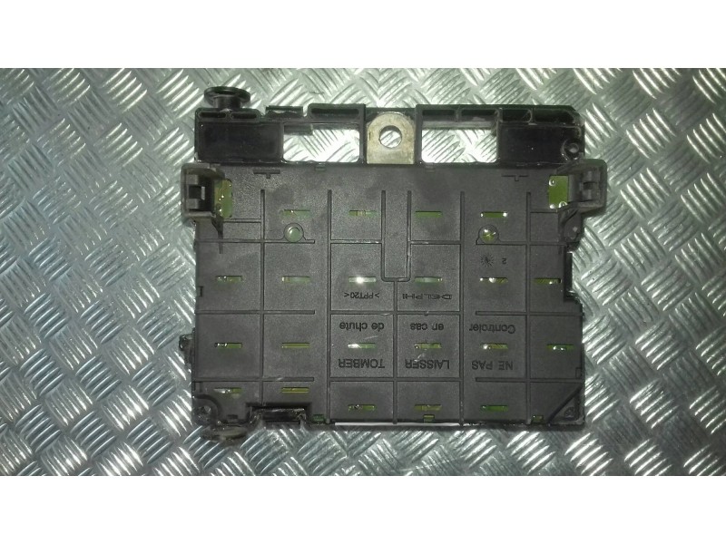 Recambio de caja reles / fusibles para peugeot 206 berlina xs clim referencia OEM IAM 9657608780 BSM B3 DELPHI