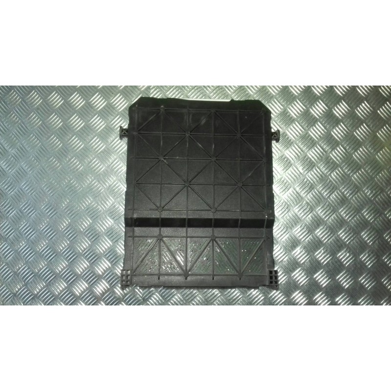 Recambio de caja reles / fusibles para peugeot 206 berlina xs clim referencia OEM IAM 9653667680 BSI E02 00 SIEMENS