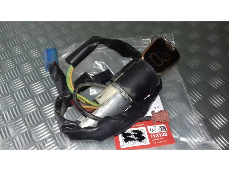 Recambio de conmutador de arranque para peugeot 206 berlina xs clim referencia OEM IAM 9641551180  DELPHI