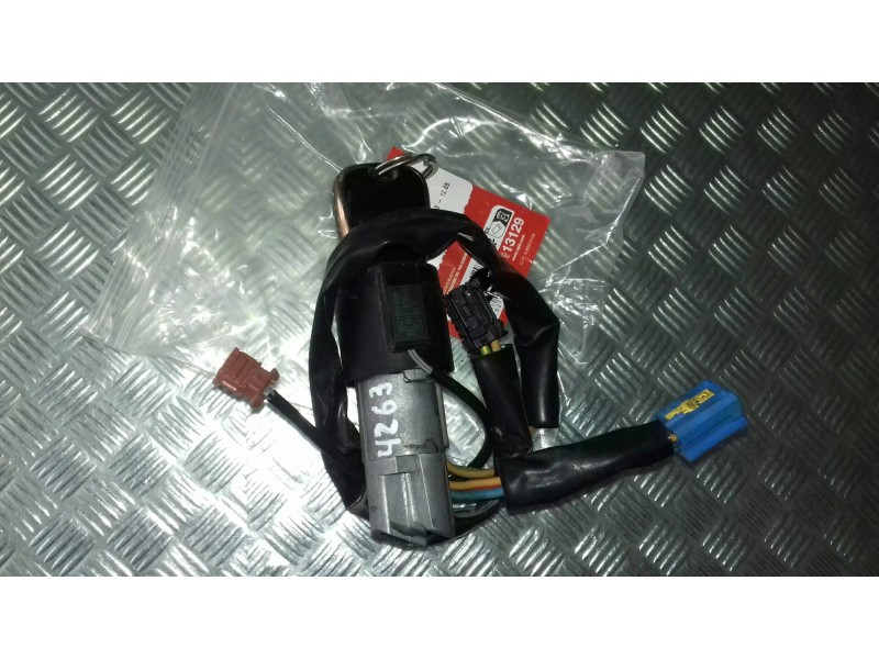 Recambio de conmutador de arranque para peugeot 206 berlina xs clim referencia OEM IAM 9641551180  DELPHI