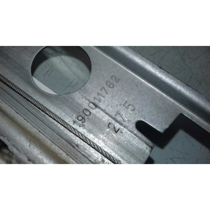 Recambio de elevalunas trasero izquierdo para renault megane ii classic berlina confort authentique referencia OEM IAM 190011782