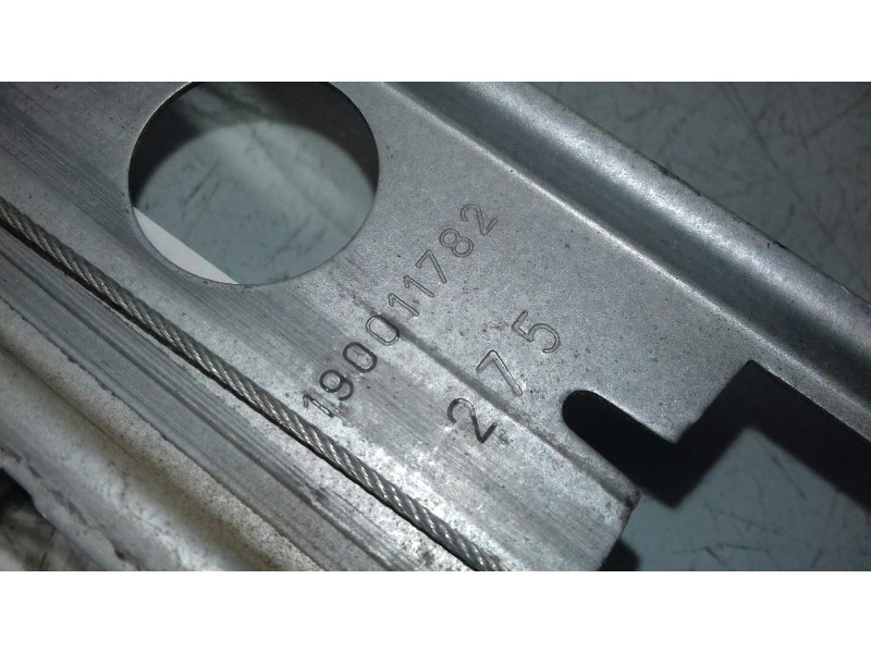 Recambio de elevalunas trasero izquierdo para renault megane ii classic berlina confort authentique referencia OEM IAM 190011782