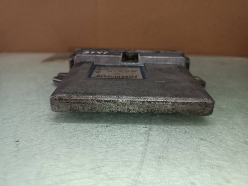 Recambio de centralita motor uce para renault kangoo (f/kc0) alize referencia OEM IAM 7700104956 7700111206 LUCAS