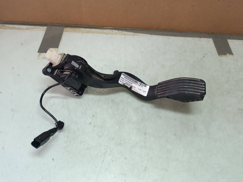 Recambio de pedal acelerador para citroen c4 berlina collection referencia OEM IAM 9650889180 0280755001 BOSCH