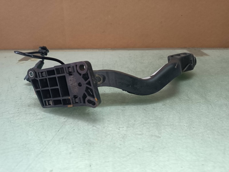 Recambio de pedal acelerador para citroen c4 berlina collection referencia OEM IAM 9650889180 0280755001 BOSCH