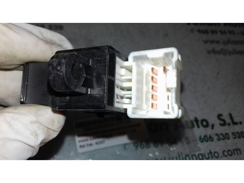 Recambio de mando elevalunas delantero derecho para nissan almera (n15) gx referencia OEM IAM 4Z237  5 + 1 PINES