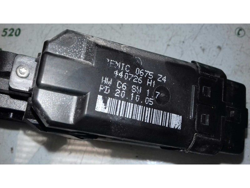 Recambio de motor elevalunas trasero izquierdo para renault megane ii berlina 5p dynamique referencia OEM IAM 128000461 440726 