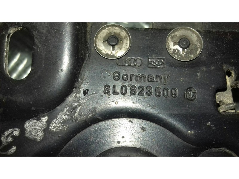Recambio de cerradura capo para audi a3 (8l) 1.9 tdi ambiente referencia OEM IAM 8L0823509C  8L0823509