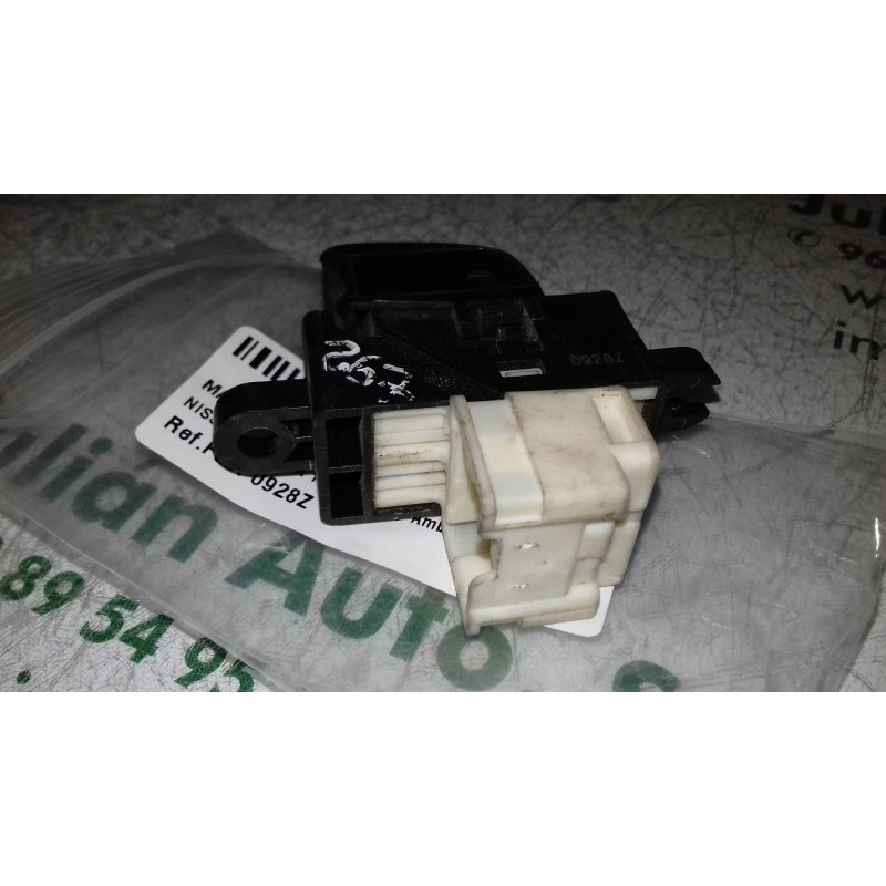 Recambio de mando elevalunas delantero derecho para nissan almera tino (v10m) ambience referencia OEM IAM 0928Z BLANCO 5 + 1 PIN
