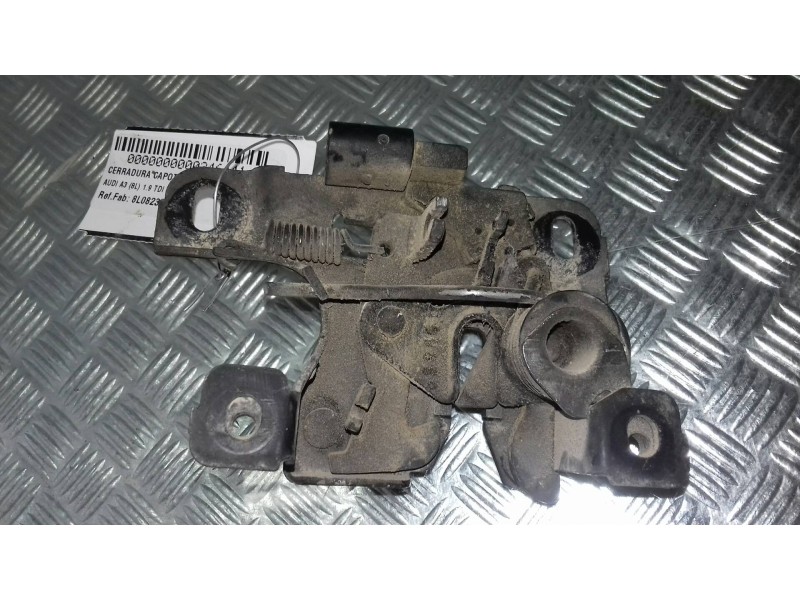 Recambio de cerradura capo para audi a3 (8l) 1.9 tdi ambiente referencia OEM IAM 8L0823509C  8L0823509