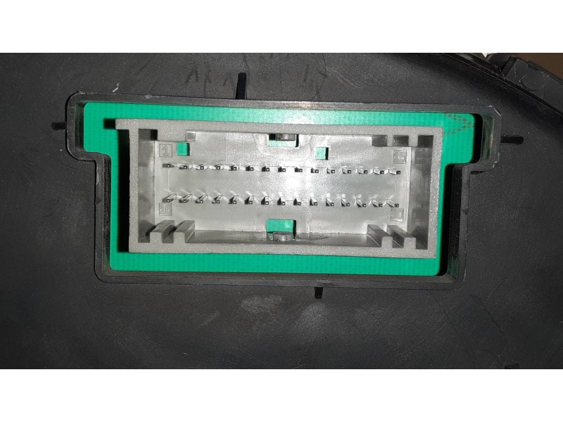 Recambio de cuadro instrumentos para renault megane ii classic berlina confort authentique referencia OEM IAM 8200306538  