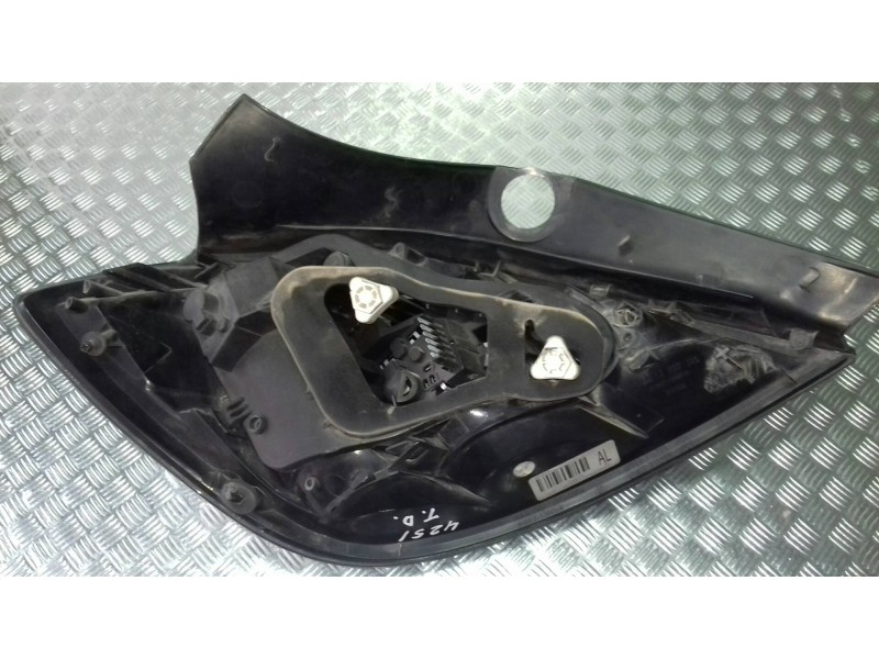 Recambio de piloto trasero derecho para opel astra h ber. cosmo referencia OEM IAM 13222325 VP7HLX13404A 495056087