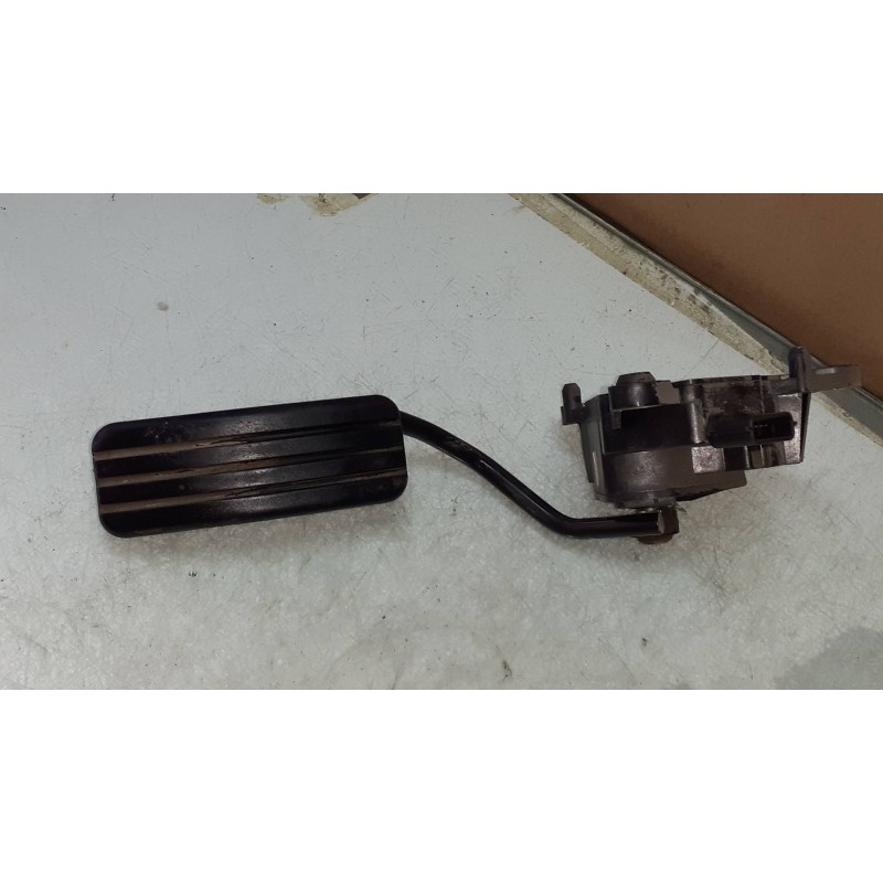 Recambio de pedal acelerador para renault megane ii classic berlina confort authentique referencia OEM IAM 8200153268  