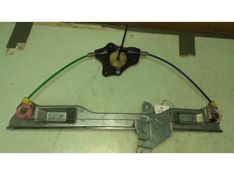 Recambio de elevalunas delantero derecho para opel corsa d catch me referencia OEM IAM 32305000 GM ELECTRICO