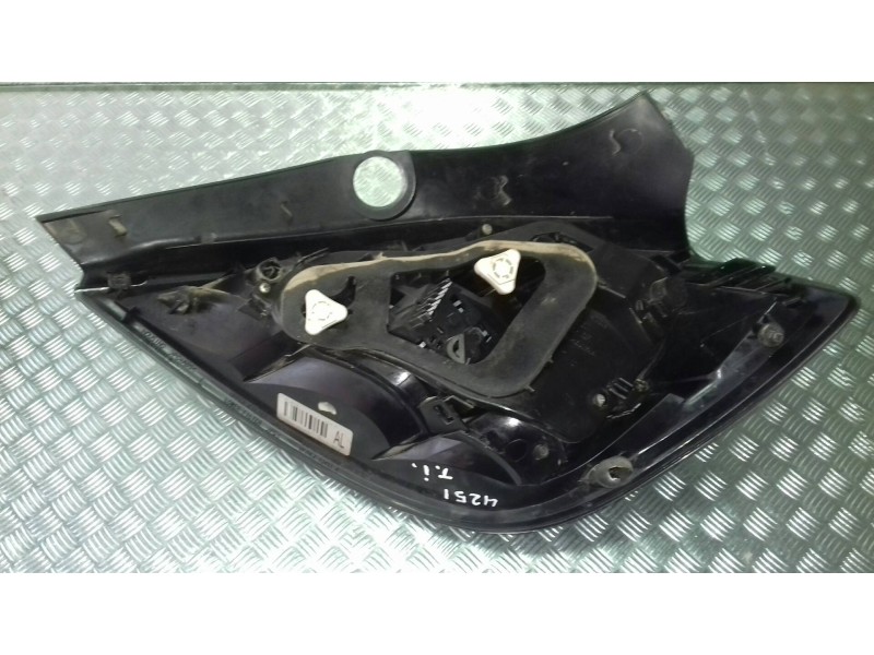 Recambio de piloto trasero izquierdo para opel astra h ber. cosmo referencia OEM IAM 13222324 VP7HLX13405A 495056087