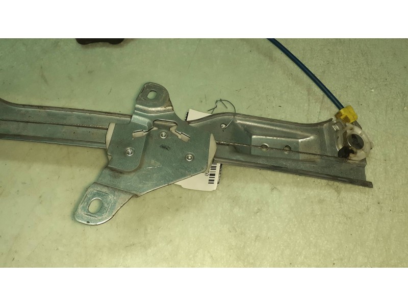Recambio de elevalunas delantero derecho para opel corsa d catch me referencia OEM IAM 32305000 GM ELECTRICO