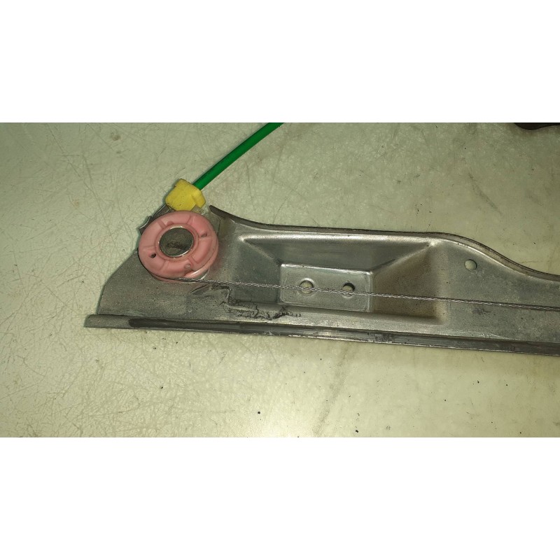 Recambio de elevalunas delantero derecho para opel corsa d catch me referencia OEM IAM 32305000 GM ELECTRICO