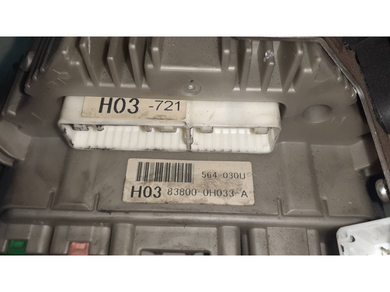 Recambio de cuadro instrumentos para peugeot 107 urban referencia OEM IAM 838000H033A  564030U