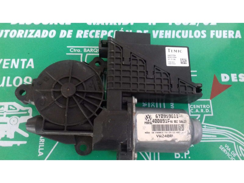 Recambio de motor elevalunas trasero izquierdo para volkswagen polo (9n3) referencia OEM IAM 6Y0959811 MR6400891F VW240RL