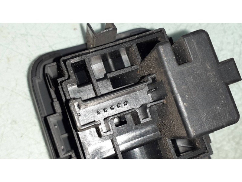 Recambio de mando luces para renault megane ii classic berlina confort authentique referencia OEM IAM 8200176081  