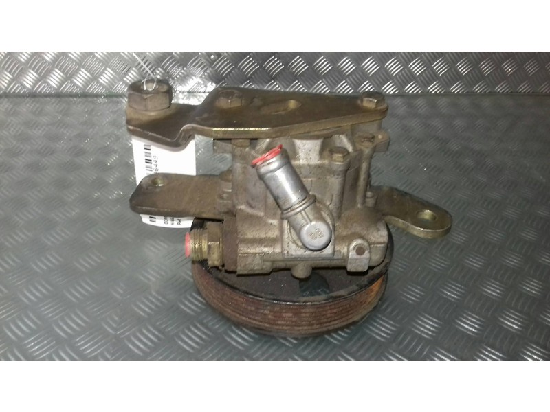 Recambio de bomba direccion para nissan atleon 120 referencia OEM IAM 7691332142  