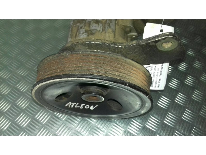 Recambio de bomba direccion para nissan atleon 120 referencia OEM IAM 7691332142  