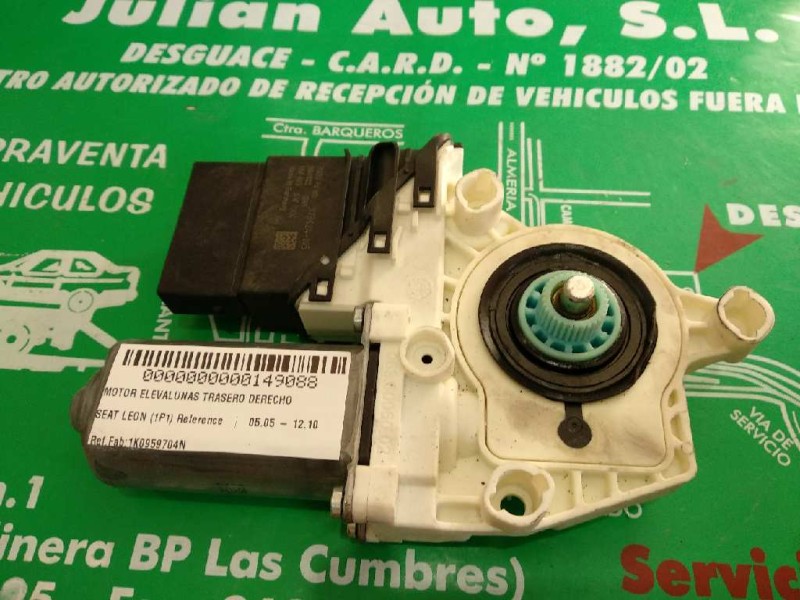 Recambio de motor elevalunas trasero derecho para seat leon (1p1) reference referencia OEM IAM 1K0959704N 983600332 SIEMENS