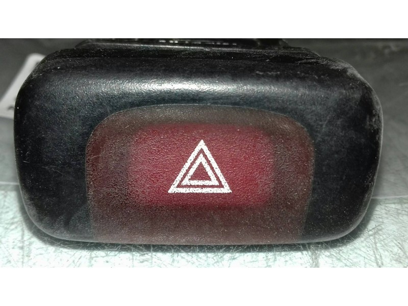 Recambio de warning para nissan vanette cargo 2.3 diesel referencia OEM IAM   3 + 3 PINES Recambio de warning para nissan vanette cargo 2.3 diesel referencia OEM IAM   3 + 3 PINES