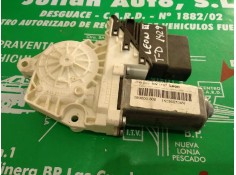 Recambio de motor elevalunas trasero derecho para seat leon (1p1) reference referencia OEM IAM 1K0959704N 983600332 SIEMENS 2