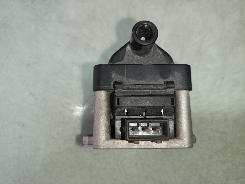 Recambio de bobina encendido para volkswagen polo berlina (6n1) básico referencia OEM IAM CE10023   Recambio de bobina encendido para volkswagen polo berlina (6n1) básico referencia OEM IAM CE10023