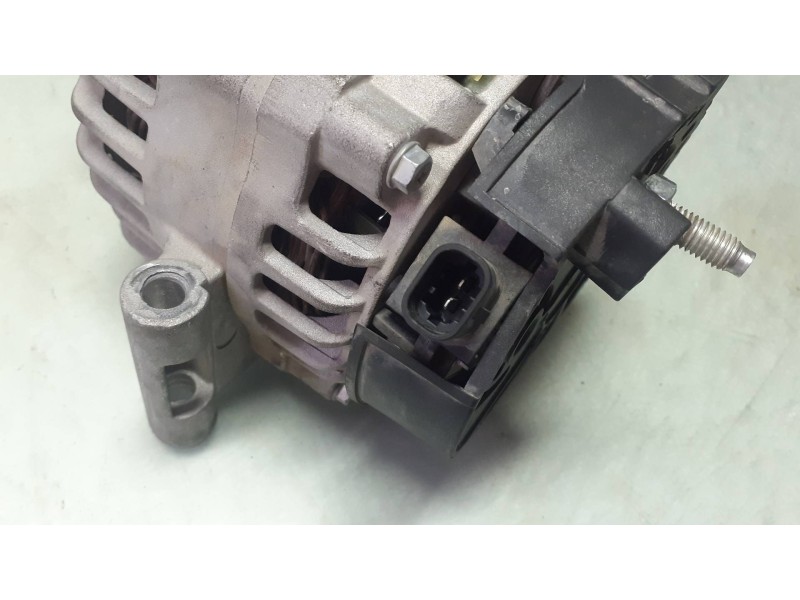 Recambio de alternador para opel corsa d catch me referencia OEM IAM 12090185125N  