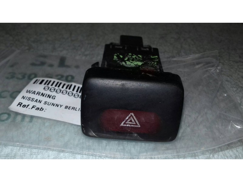 Recambio de warning para nissan sunny berlina (n14) lx referencia OEM IAM   4+ 4 PINES Recambio de warning para nissan sunny berlina (n14) lx referencia OEM IAM   4+ 4 PINES