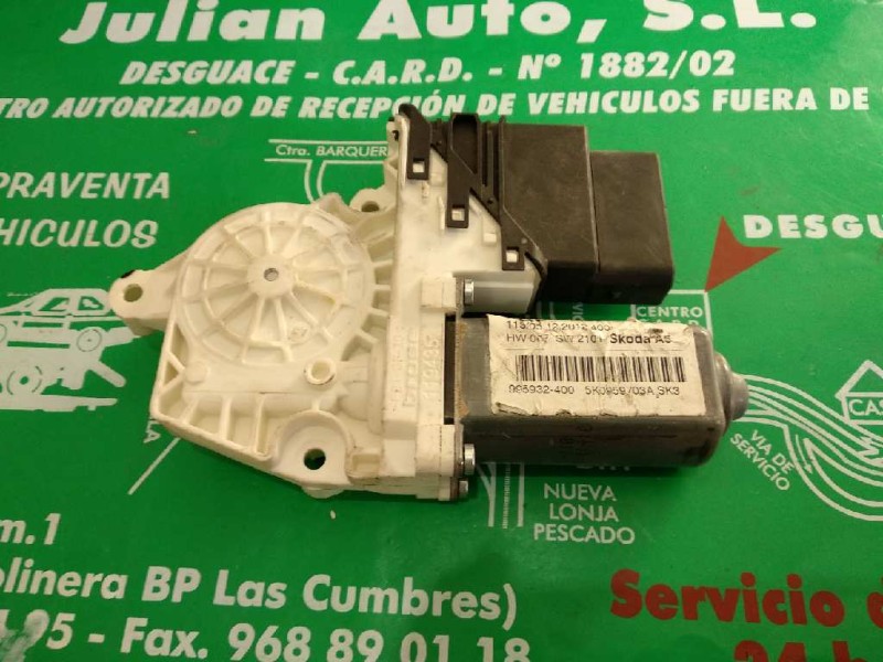 Recambio de motor elevalunas trasero izquierdo para skoda octavia berlina (1z3) ambition referencia OEM IAM 5K0959703A 995932400