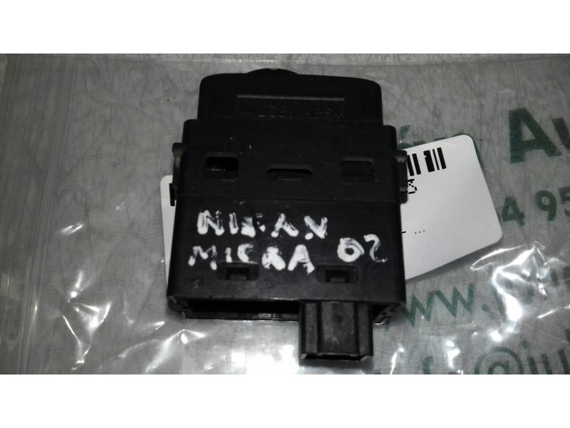 Recambio de mando luces para nissan micra (k11) básico referencia OEM IAM 28210 NEGRO 4 PINES Recambio de mando luces para nissan micra (k11) básico referencia OEM IAM 28210 NEGRO 4 PINES