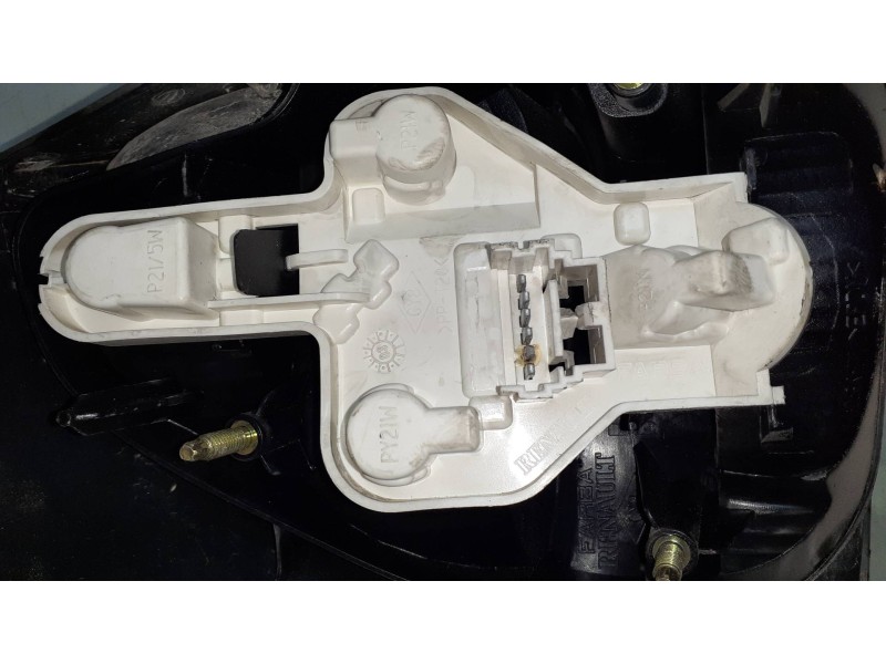 Recambio de piloto trasero derecho para renault megane ii classic berlina confort authentique referencia OEM IAM   