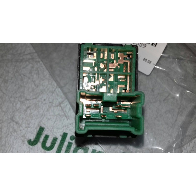 Recambio de mando retrovisor para nissan primera berlina (p12) line up referencia OEM IAM  VERDE 3 + 4 PINES