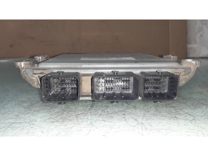 Recambio de centralita motor uce para peugeot 107 urban referencia OEM IAM 9666526480 5WS40691CT CONTINENTAL