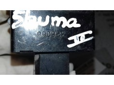 Recambio de mando retrovisor para kia shuma ii 1.6 ls 4 berlina referencia OEM IAM 990922 NEGRO 4 + 3 PINES 2
