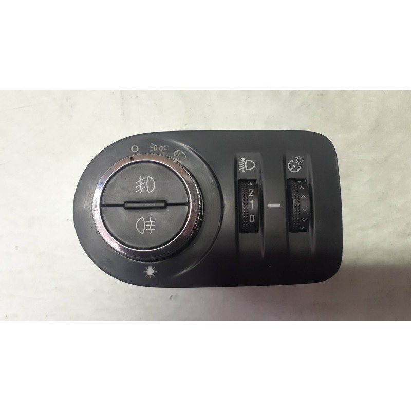 Recambio de mando luces para opel corsa d catch me referencia OEM IAM 133321936  GM