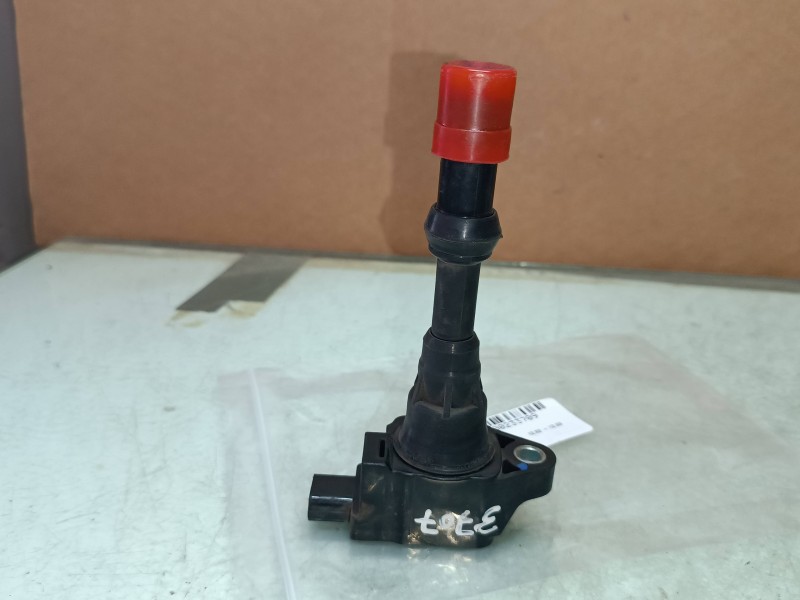 Recambio de bobina encendido para honda jazz (gd1/5) 1.2 ls referencia OEM IAM 20370 CONECTOR 3 PINES BREMI