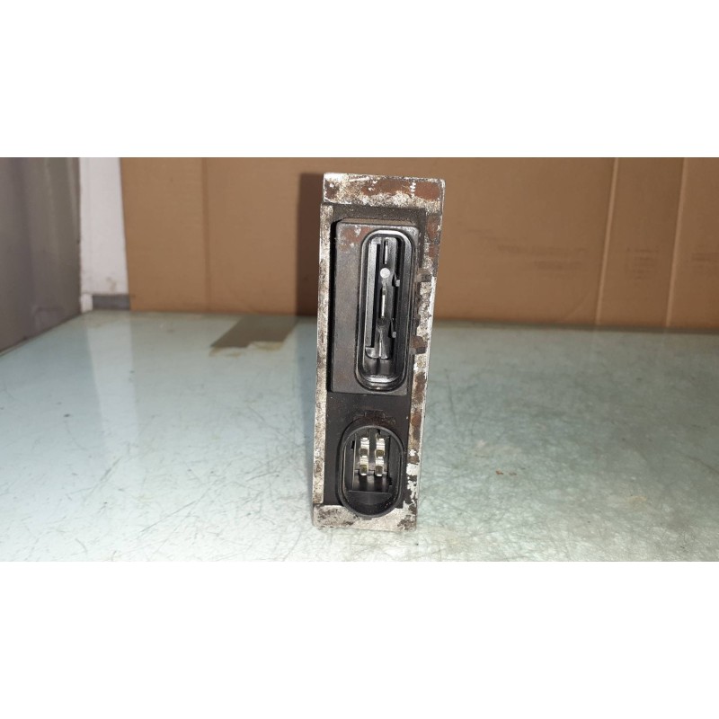 Recambio de caja precalentamiento para renault megane i classic (la0) 1.9 d europa referencia OEM IAM 7700100703  NAGARES Recambio de caja precalentamiento para renault megane i classic (la0) 1.9 d europa referencia OEM IAM 7700100703  NAGARES