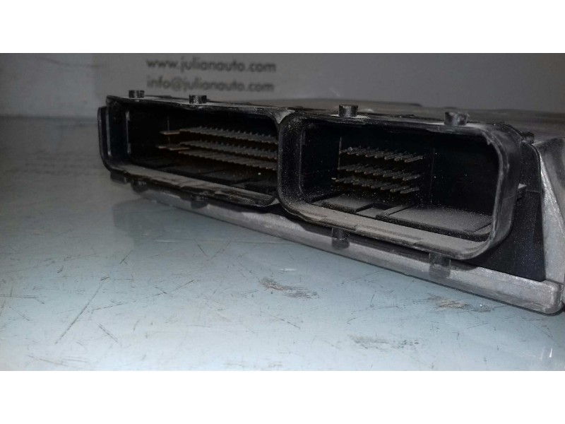 Recambio de centralita motor uce para opel vectra b berlina centenial referencia OEM IAM 90508986 0281001633 BOSCH