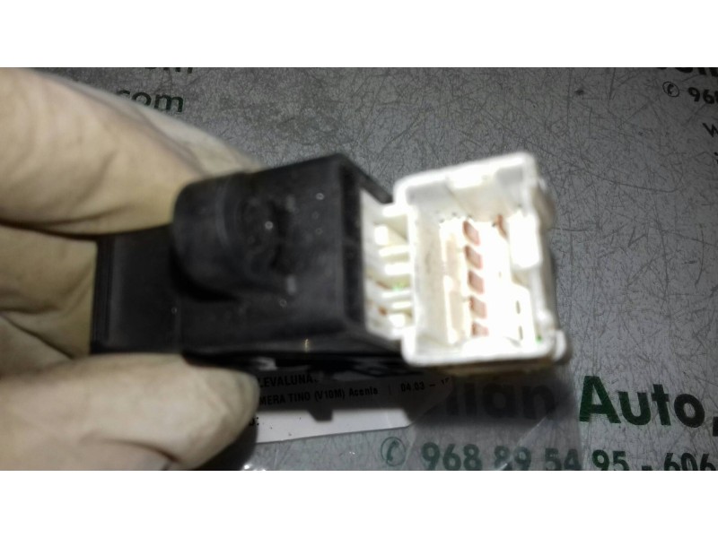 Recambio de mando elevalunas delantero derecho para nissan almera tino (v10m) acenta referencia OEM IAM  BLANCO 5 + 1 PINES