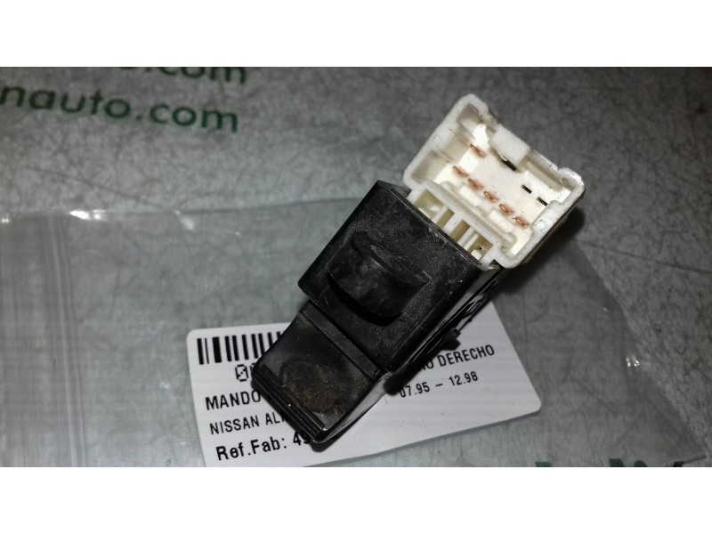 Recambio de mando elevalunas delantero derecho para nissan almera (n15) gx referencia OEM IAM 49142 BLANCO 5 + 1 PINES