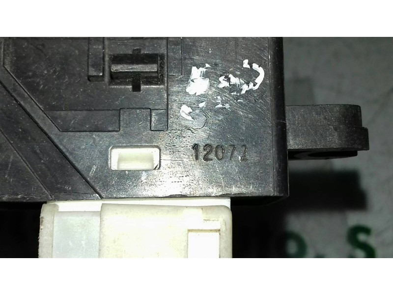 Recambio de mando elevalunas delantero izquierdo para nissan almera (n15) gx referencia OEM IAM 1207Z BLANCO 5 + 1 PINES