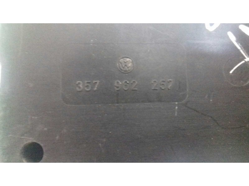 Recambio de centralita cierre para volkswagen passat berlina (312) referencia OEM IAM 357962257  HELLA Recambio de centralita cierre para volkswagen passat berlina (312) referencia OEM IAM 357962257  HELLA