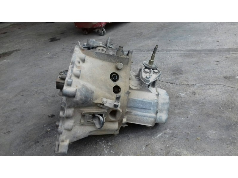 Recambio de caja cambios para peugeot 307 (s1) xr referencia OEM IAM 20DM39 4621622 B 5 VELOCIDADES